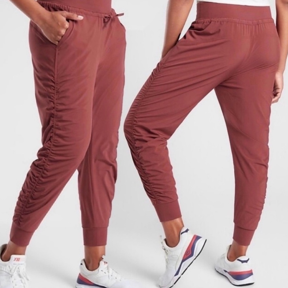Athleta Attitude Lined Jogger in Dusty Pink / Mauve